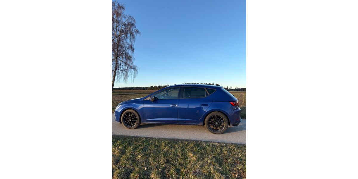 Seat Leon 99.200 km 15.200 &euro; Epfendorf 78736