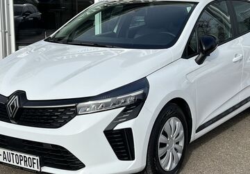 Renault Clio 8.822 km 16.890 &euro; Trossingen 78647