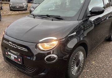 Fiat 500e 27.650 km 18.900 &euro; Villingen-Schwenningen 78052