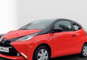 Toyota Aygo (X) 71.500 km 7.250 &euro; Aldingen - Landkreis Tuttlingen 78554