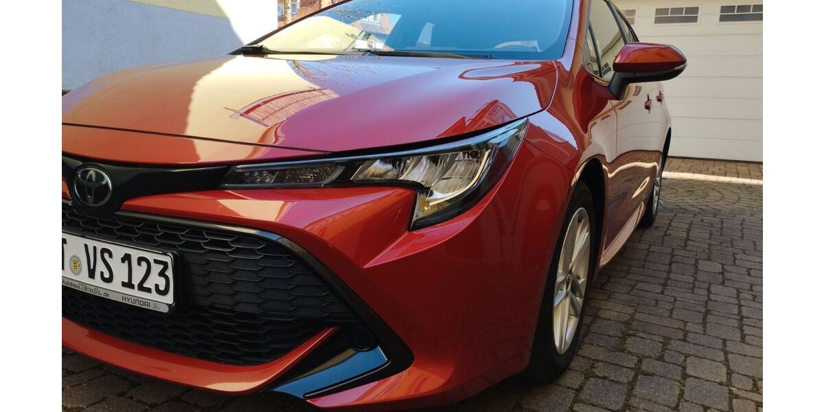 Toyota Corolla 80.000 km 15.490 &euro; Rottweil 78628