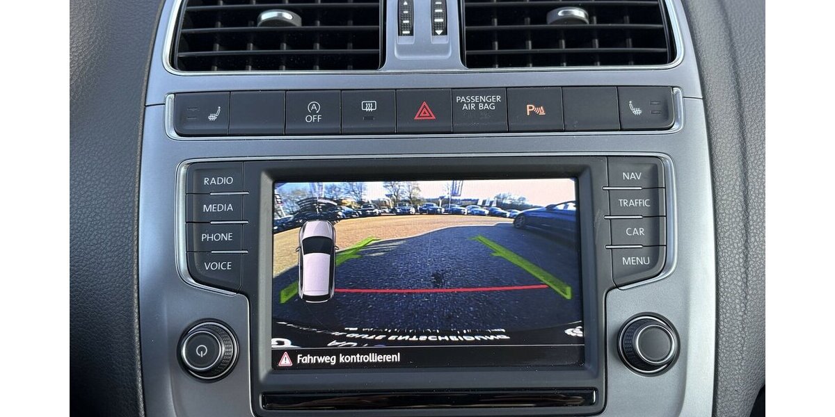 VW Polo V 1.2 TSI ALLSTAR KAMERA/PANORAMA/1.HAND 9.900 km 12.900 &euro; Villingen-Schwenningen 78054