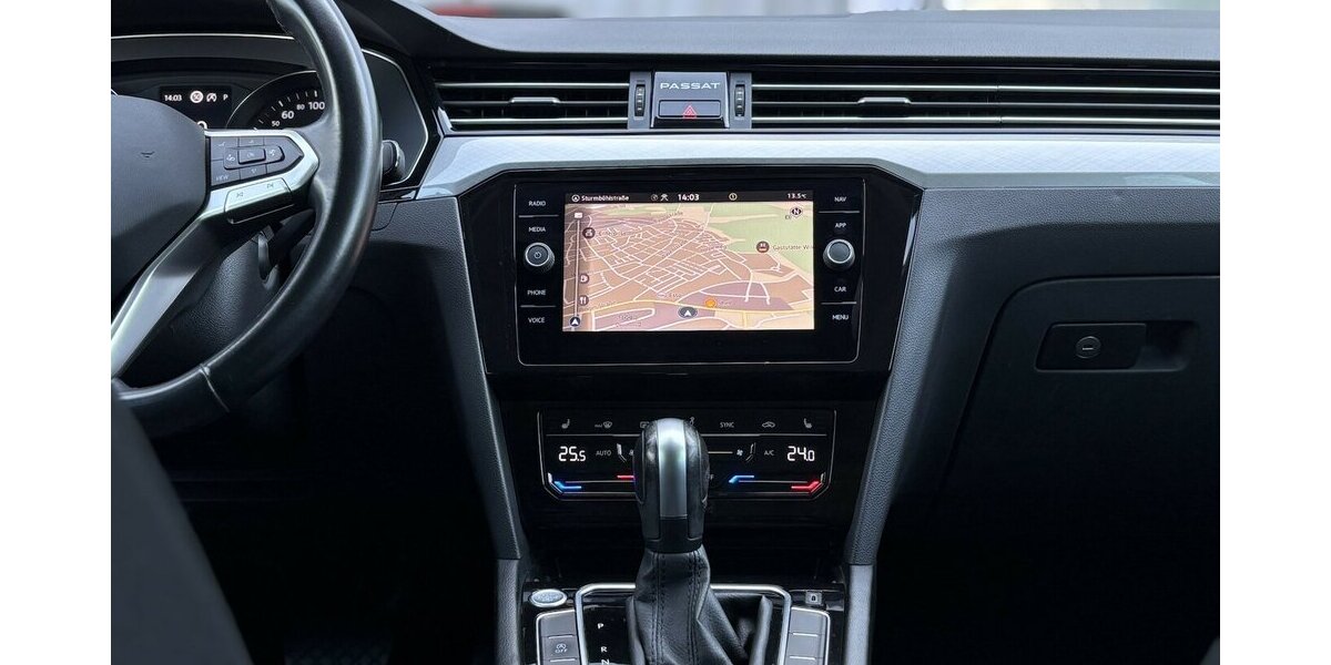 VW Passat 2.0 TDI Variant Business NAVI/KAMERA/ACC 189.309 km 15.900 &euro; Villingen-Schwenningen 78054