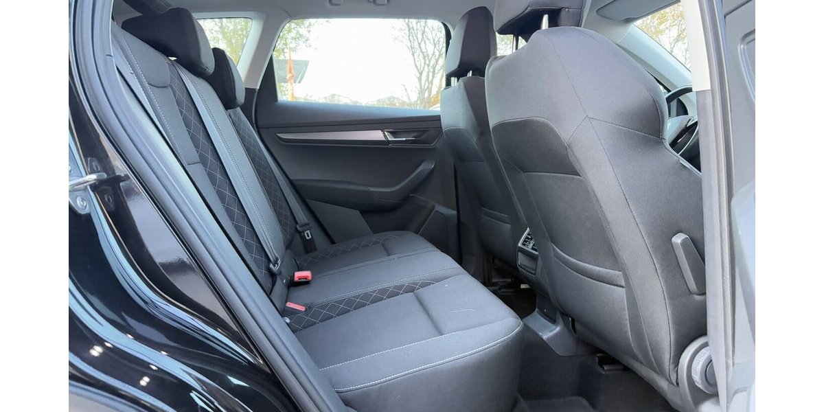 Skoda Karoq 1.5 TSI AMBITION/DSG/KAMERA/NAVI/PDC/DAB 163.970 km 15.900 &euro; Villingen-Schwenningen 78054