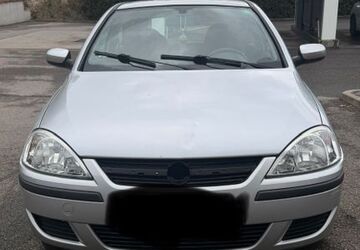 Opel Corsa 164.800 km 2.100 &euro; Titisee Neustadt 79822