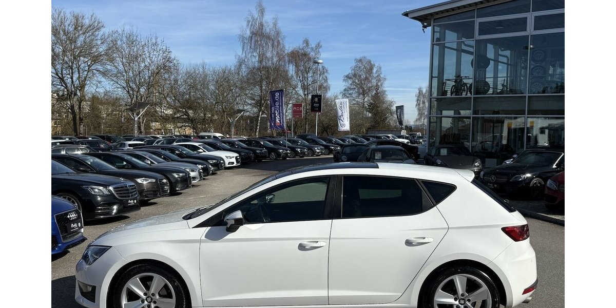 Seat Leon 1.4 TSI FR NAVIGATION/PANORAMA/SHZ/1.HAND 99.990 km 12.900 &euro; Villingen-Schwenningen 78054