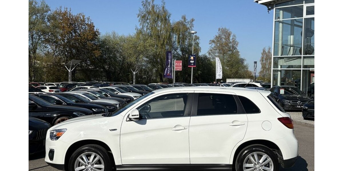 Mitsubishi ASX Basis 2WD PDC/KLIMA/SITZHEIZUNG/USB/1.HAND 46.244 km 8.900 &euro; Villingen-Schwenningen 78054