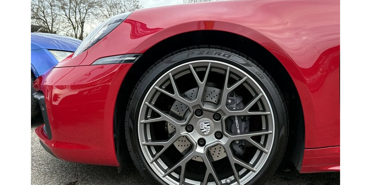 Porsche 992 911 CARRERA4/BOSE/LEDER/CHRONO/KAMERA/MEMORY 21.266 km 115.900 &euro; Villingen-Schwenningen 78054