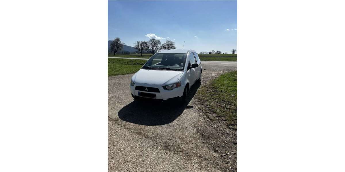 Mitsubishi Colt 105.000 km 2.750 &euro; Schömberg 72355