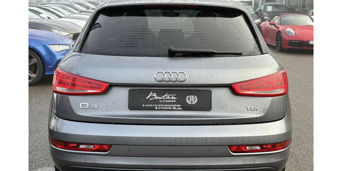 Audi Q3 2.0 TDI/NAVI/AHK/KLIMA/SCHECKHEFT-GEPFLEGT 158.447 km 13.900 &euro; Villingen-Schwenningen 78054