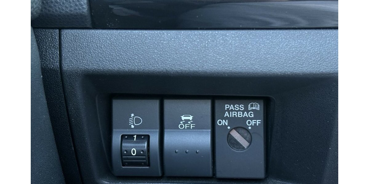 Mazda MX-5 2.0 Sendo Roadster Coupe NAVI/SITZHEIZUNG 88.467 km 15.900 &euro; Villingen-Schwenningen 78054