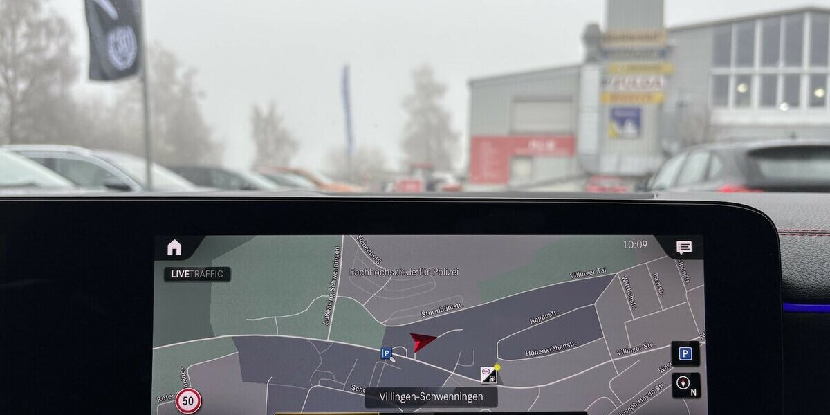 Mercedes-Benz CLA 200 CDI AMG 4MATIC/360°/HEADUP/PANO/NAVI/DAB 115.106 km 32.900 &euro; Villingen-Schwenningen 78054