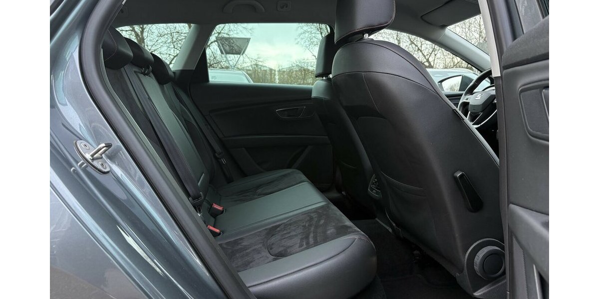 Seat Leon 1.4 TSI ST FR KAMERA/NAVI/SHZ/AHK/LED/TEMPO 81.478 km 12.800 &euro; Villingen-Schwenningen 78054