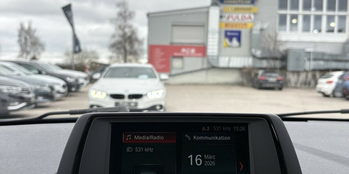 BMW 118d xDrive Advantage PDC/AHK/LED/SHZ/1.HAND 151.790 km 12.900 &euro; Villingen-Schwenningen 78054