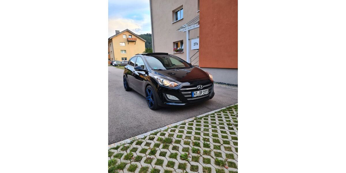 Hyundai i30 165.000 km 8.900 &euro; Sankt Blasien 79837