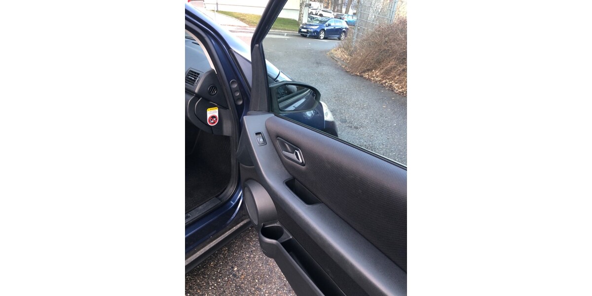 Mercedes-Benz A 180 166.500 km 4.299 &euro; Villingen-Schwenningen 78050