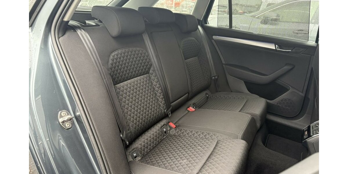 Skoda Superb 2.0 TSI STYLE/4x4/PANO/KAMERA/MEMORY/DAB 145.673 km 19.900 &euro; Villingen-Schwenningen 78054