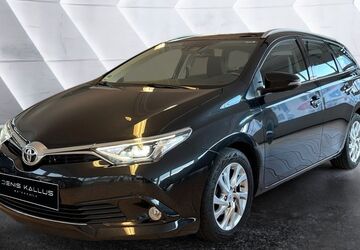 Toyota Auris 172.416 km 9.800 &euro; Trossingen 78647