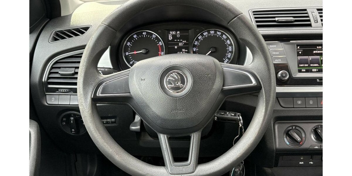 Skoda Fabia Combi Ambition FWD/PDC/ISOFIX/TOUCH/KLIMA 131.815 km 8.900 &euro; Villingen-Schwenningen 78054