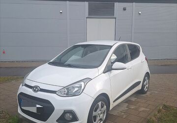 Hyundai i10 105.000 km 6.490 &euro; Trossingen 78647