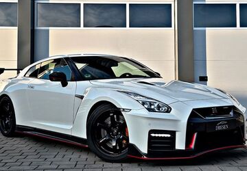 Nissan GT-R 8.117 km 300.000 &euro; Seitingen-Oberflacht 78606