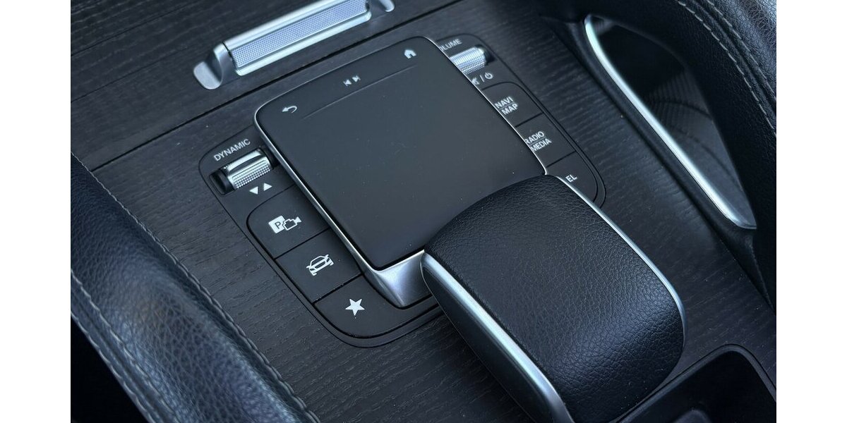 Mercedes-Benz GLE 400 d AMG 4Matic 360°/HEAD-UP/CARPLAY/PANO 44.114 km 69.900 &euro; Villingen-Schwenningen 78054