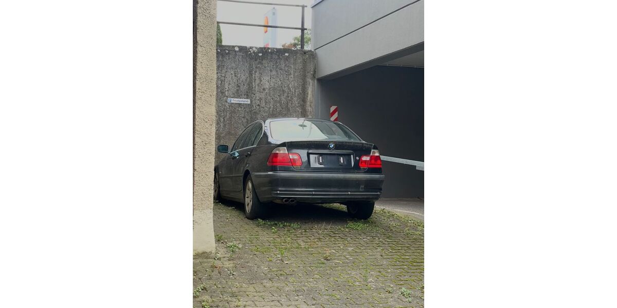 BMW 320 257.000 km 900 &euro; Rottweil 78628