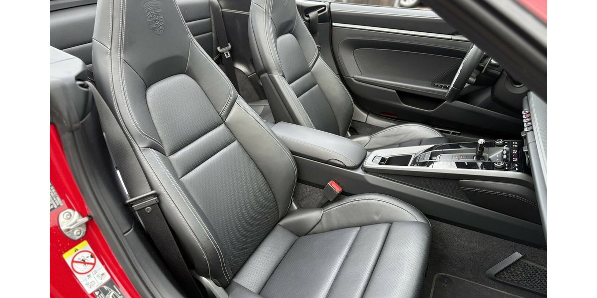 Porsche 992 911 CARRERA4/BOSE/LEDER/CHRONO/KAMERA/MEMORY 21.266 km 115.900 &euro; Villingen-Schwenningen 78054