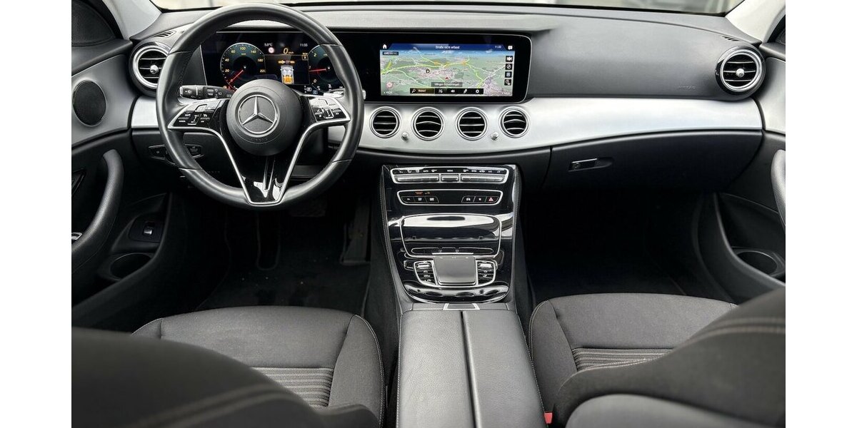 Mercedes-Benz E 200 d VIRTUAL+COCKPIT/KAMERA/NAVI/CARPLAY/SHZ 109.838 km 28.900 &euro; Villingen-Schwenningen 78054