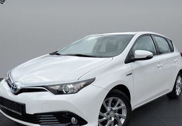Toyota Auris 61.561 km 14.999 &euro; Oberndorf am Neckar 78727