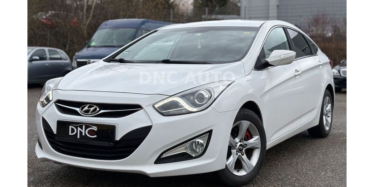 Hyundai i40 99.000 km 8.499 &euro; Tuttlingen 78532