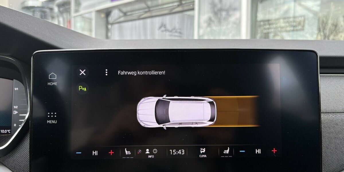 Skoda Octavia 2.0 TDI Combi Style MEMORY/NAVI/CARPLAY 84.033 km 19.900 &euro; Villingen-Schwenningen 78054