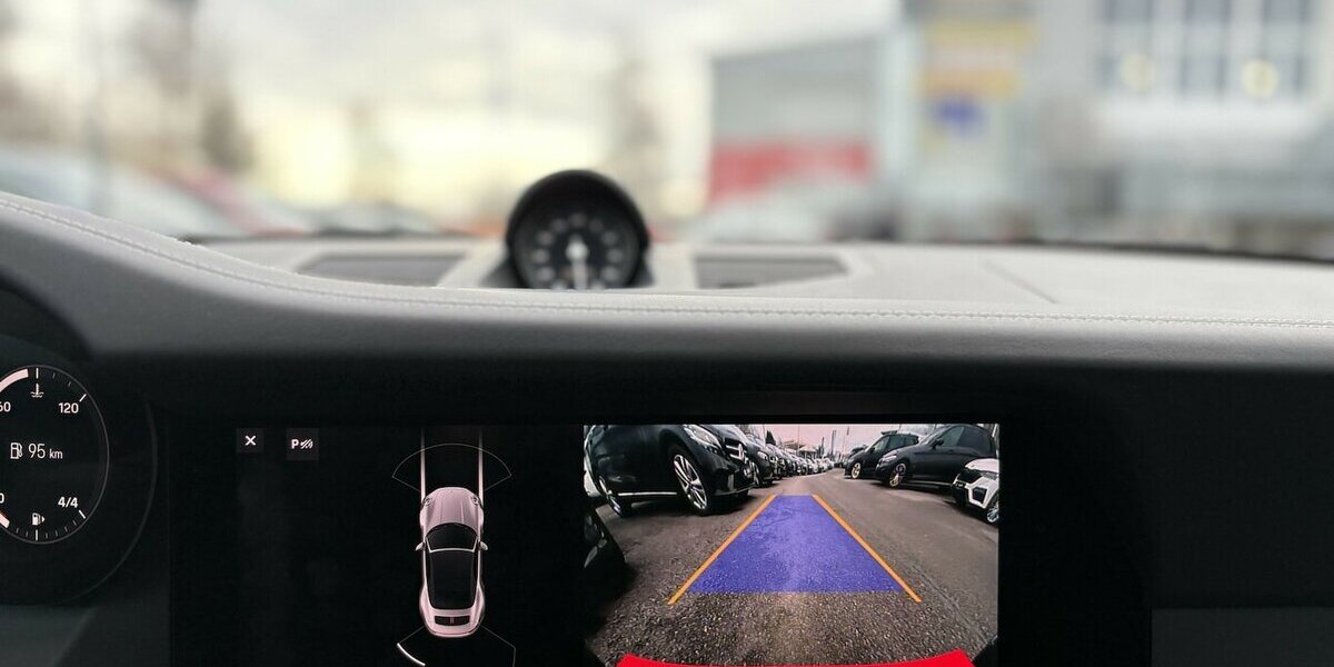 Porsche 992 911 CARRERA4/BOSE/LEDER/CHRONO/KAMERA/MEMORY 21.266 km 115.900 &euro; Villingen-Schwenningen 78054