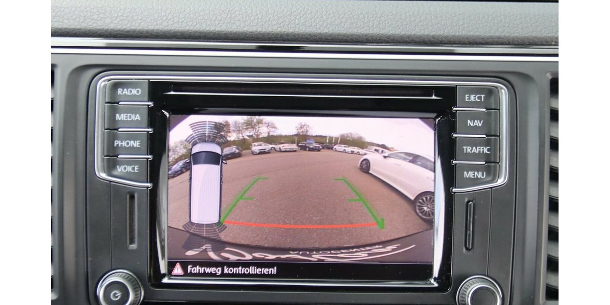 VW T6 Multivan GENERATION SIX 4-MOTION/7 SITZE/NAVI 150.462 km 27.900 &euro; Villingen-Schwenningen 78054