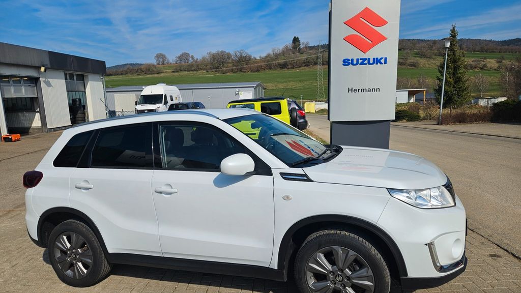 Suzuki Vitara 188.000 km 13.900 &euro; Seitingen-Oberflacht 78606