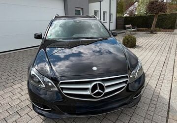 Mercedes-Benz E 250 151.600 km 19.500 &euro; Oberndorf 78727