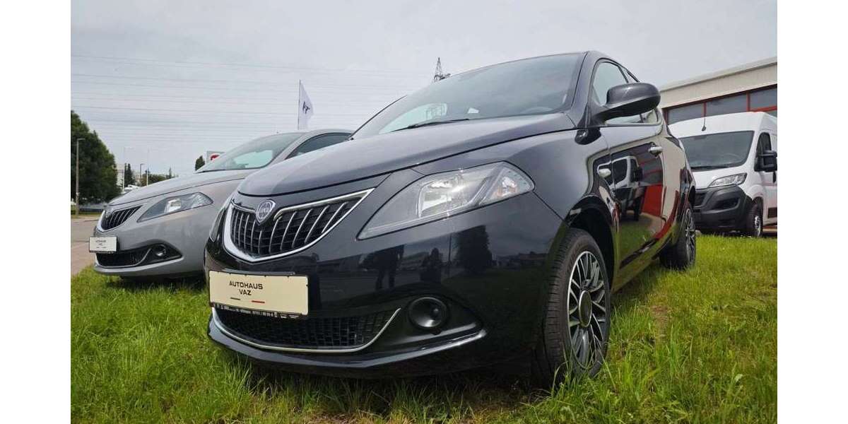 Lancia Ypsilon 1.001 km 20.990 &euro; Villingen-Schwenningen 78052