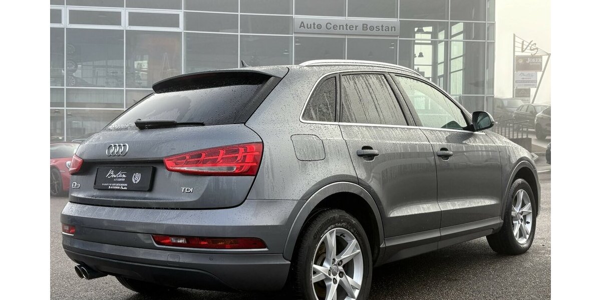 Audi Q3 2.0 TDI/NAVI/AHK/KLIMA/SCHECKHEFT-GEPFLEGT 158.447 km 13.900 &euro; Villingen-Schwenningen 78054
