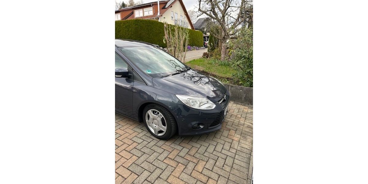 Ford Focus 63.000 km 7.900 &euro; Dauchingen 78083