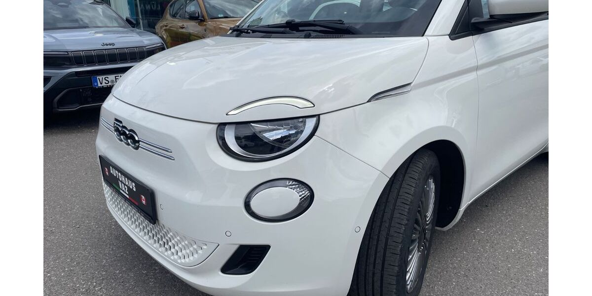 Fiat 500e 5.560 km 22.500 &euro; Villingen-Schwenningen 78052