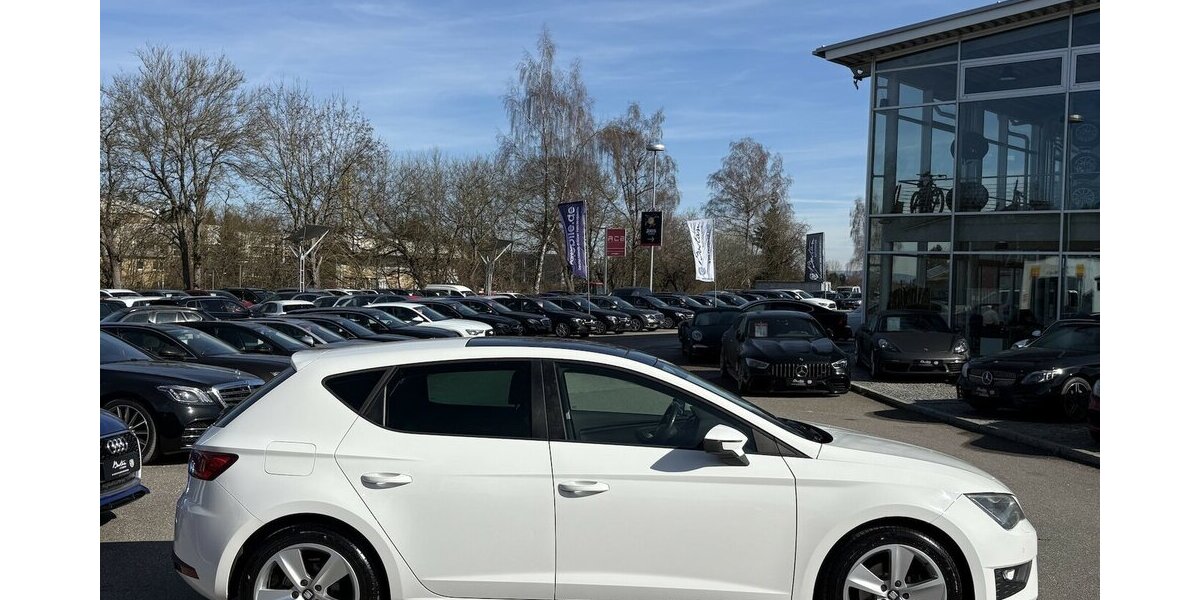 Seat Leon 1.4 TSI FR NAVIGATION/PANORAMA/SHZ/1.HAND 99.990 km 12.900 &euro; Villingen-Schwenningen 78054