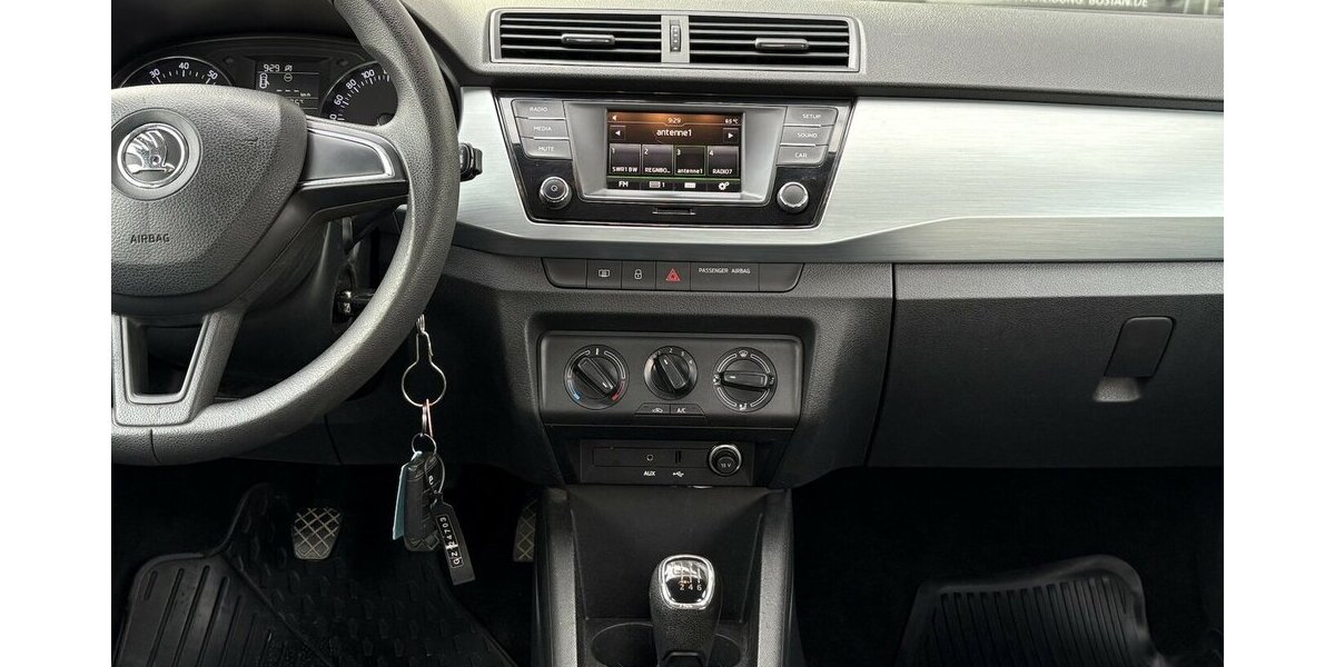 Skoda Fabia Combi Ambition FWD/PDC/ISOFIX/TOUCH/KLIMA 131.815 km 8.900 &euro; Villingen-Schwenningen 78054