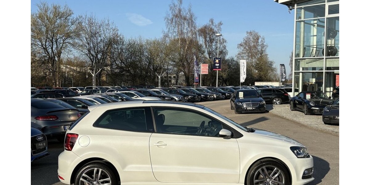 VW Polo V 1.2 TSI ALLSTAR KAMERA/PANORAMA/1.HAND 9.900 km 12.900 &euro; Villingen-Schwenningen 78054