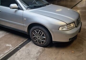 Audi A4 183.000 km 1.800 &euro; Villingen-Schwenningen 78052