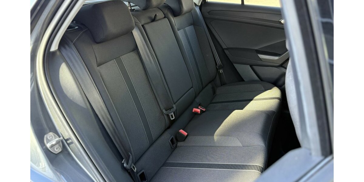 VW T-Roc 1.5 TSI Life CARPLAY/NAVI/SPURHALT/SHZ/DAB 52.096 km 19.800 &euro; Villingen-Schwenningen 78054