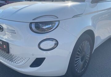 Fiat 500e 28.100 km 21.990 &euro; Villingen-Schwenningen 78052