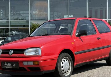 VW Golf AUTOMATIKGETREIEBE/1.HAND 92.632 km 3.900 &euro; Villingen-Schwenningen 78054