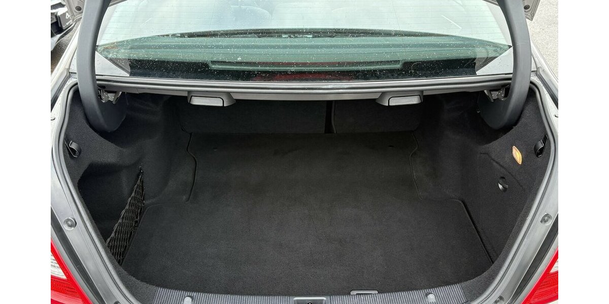 Mercedes-Benz C 220 CDI SITZHEIZUNG/BI-XENON/TEMPOM/ISOFIX/PDC 124.885 km 10.900 &euro; Villingen-Schwenningen 78054