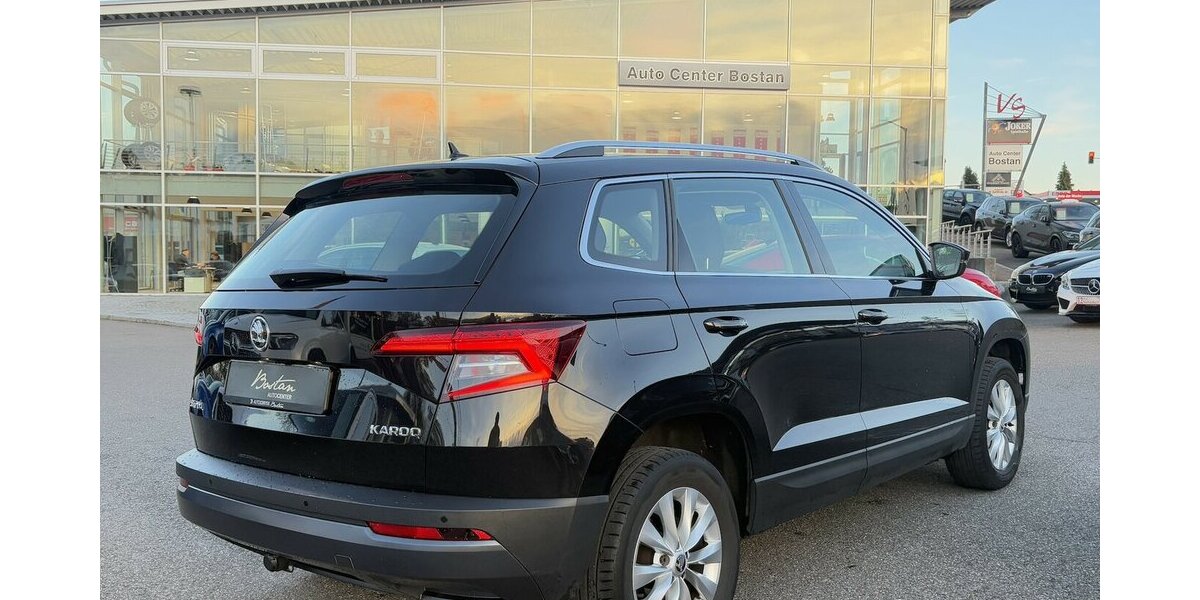 Skoda Karoq 1.5 TSI AMBITION/DSG/KAMERA/NAVI/PDC/DAB 163.970 km 15.900 &euro; Villingen-Schwenningen 78054