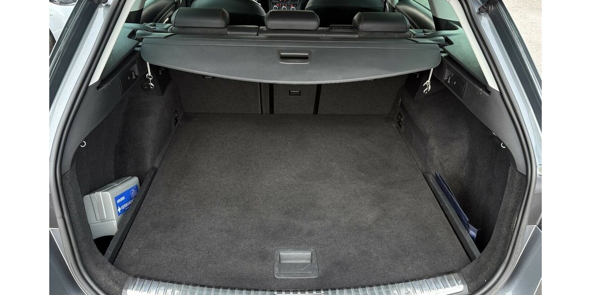 Seat Leon 1.4 TSI ST FR KAMERA/NAVI/SHZ/AHK/LED/TEMPO 81.478 km 12.800 &euro; Villingen-Schwenningen 78054